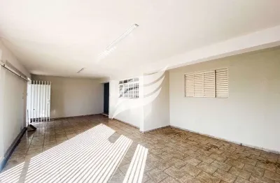 Casa com 3 quartos à venda na Rua Doutor Álvaro Afonso do Nascimento, 1, Presidente, Araçatuba