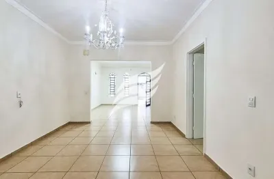 Casa com 3 quartos à venda no Jardim Nova Yorque, Araçatuba 