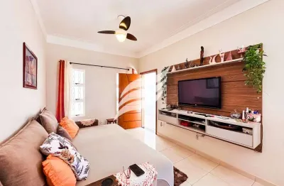 Casa com 03 quartos e suíte próxima à rua bolívia em araçatuba