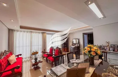 Apartamento duplex com 04 vagas de garagem a poucos passos do centro