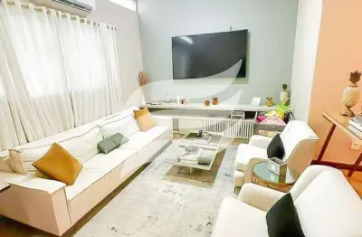 Casa 04 dormitórios e com piscina à venda no bairro Jardim Nova Yorque, Araçatuba/SP