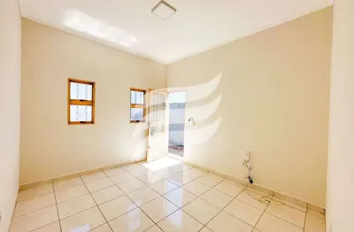 Casa com 2 quartos à venda no Água Branca III, Araçatuba 