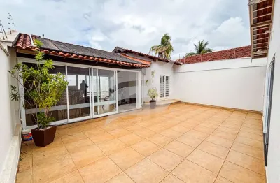 Casa 03 quartos e com piscina no bairro Dona Amélia, Araçatuba/SP