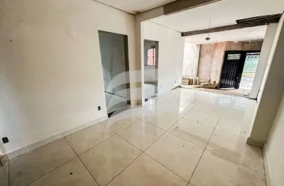 Casa em obras 03 quartos à venda no bairro Jussara, Araçatuba/SP