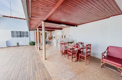 Casa com 3 quartos à venda na Rua Herve Cordovil, Ipanema, Araçatuba