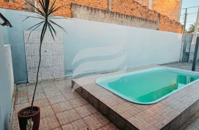 Casa 02 quartos e com piscina no bairro Casa Nova, Araçatuba/SP