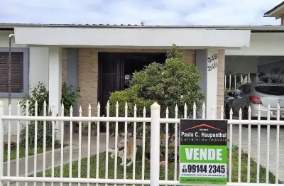 Casa com 3 quartos à venda na Avenida Getúlio Vargas, 345, Centro, Balneário Arroio do Silva