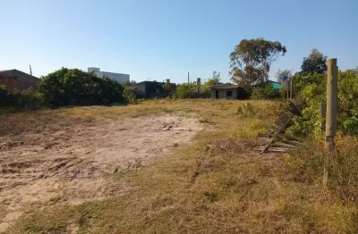 Terreno à venda em ótima localização  medindo: 517,85m²  a 600m do mar