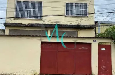 Excelente casa duplex à venda, em paciência com 2quartos sendo suítes, rodeado pela natureza.