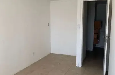 Sala comercial localizado na  av. antônio carlos magalhães
