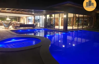 Casa alto padrão em alphaville 2, com 5 suites, a master com 100m², decorada.
