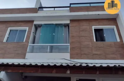 Casa em condomínio fechado, em itapuã, a uma rua da praia, imóvel com 175m², com 3 dormitórios , reformado, com cobertura.
