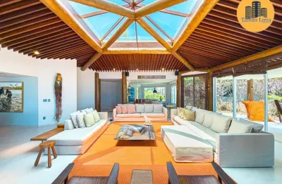 Mansão finamente decorada em busca vida, frente mar, com 7 suites, aceita permulta.