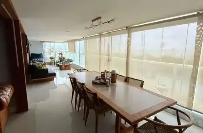 Apartamento frente mar em jaguaribe, todo reformado, com 4 suites, área de lazer completa