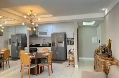 Apartamento na paralela, bem localizado, com 3 dormitorios, 79m²,  proximo da estação de metrô