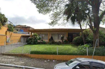 Casa térrea ampla no centro de são miguel paulista. terreno possui 1.240m².