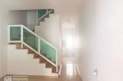 Sobrado com 3 dorms, 02 vagas e sacada para alugar por r$ 2.093/mês - vila jacuí - são paulo/sp