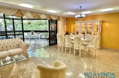 Espetacular apartamento lamina com varandão à venda próximo a praia do recreio