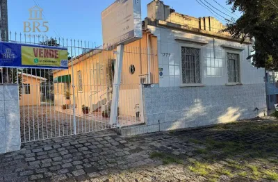 Terreno com uma casa mista de 180m/2  em uma região privilegiada para  venda  nas mercês - curitiba/pr