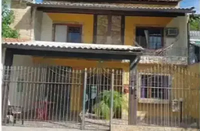 Linda casa em bairro super tranquilo e com segurança, próximo do park shopping!