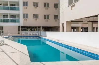 Apartamento 2 quartos sendo um suíte a 500 metros do west shopping ! aceita financiamento bancário, localização perfeita, estrada da posse.