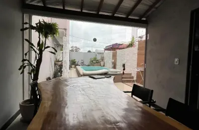 Casa duplex com piscina + 2 suítes – condomínio vivendas de guaratiba- estrada da grama