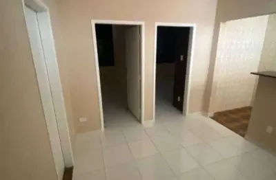 Apartamento com 2 dormitórios para alugar por r$ 2.600 pacote/mês - gonzaga - santos/sp