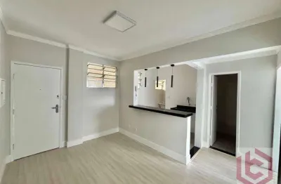Apartamento com 2 dormitórios à venda, 47 m² por R$ 495.000,00 - Embaré - Santos/SP