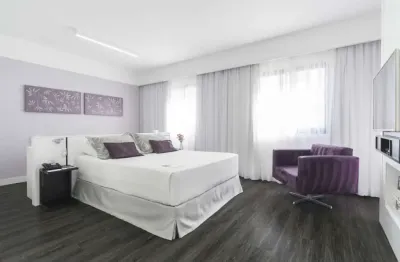 Flat com 33m² 1 dormitório 1 vaga para locação em moema.