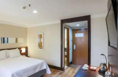 Flat no transamérica congonhas para locação contendo 29m², 1 dormitório e 1 vaga de garagem.