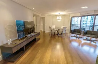 Flat em moema totalmente reformado de alto padrão maravilhoso em moema