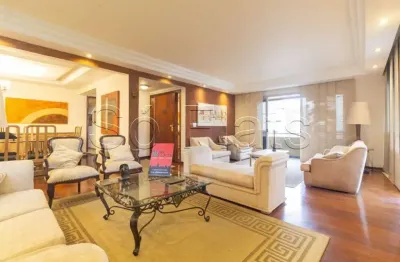 Apartamento mobiliado, alto padrão em moema, próximo a av. ibirapuera e ao shopping