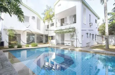 Linda casa em alphaville disponível para venda com 900m² de terreno, 790m² construído e 04 suítes