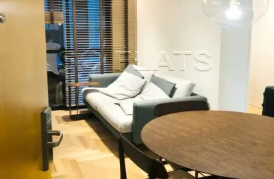 Flat disponível para locação na região do brooklin com fácil acesso a av. das nações unidas.