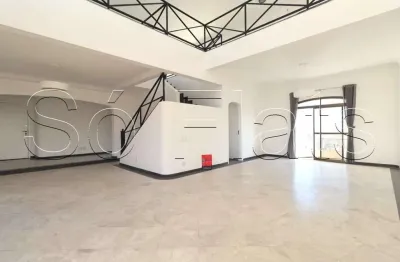 Cobertura duplex com 643m² com 03 dormitórios 4 vagas nos jardins.