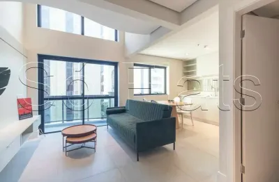 Flat international duplex disponível para locação com 69m², 02 dorm e 02 vagas de garagem