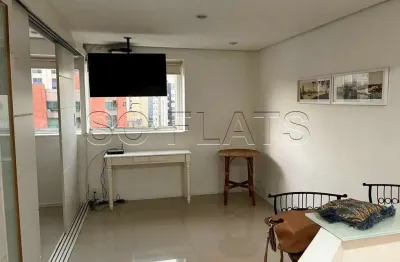 Flat no le premier disponível para locação com 29m² e 01 vaga de garagem.