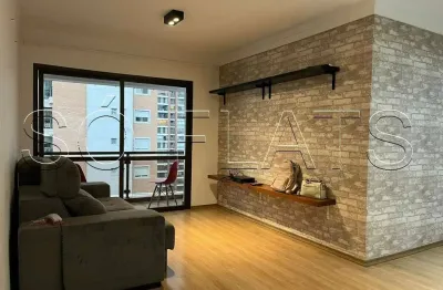 Flat no itaim bibi com 2 dormitórios, 65m² e 2 vagas de garagem disponível venda