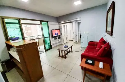 Maravilhoso flat para locação c/ 2 dorms e totalmente mobiliado próx a av jornalista roberto marinho