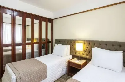 Flat la residence itaim disponível para venda com 02 dormitórios, 70m² e 02 vagas de garagem