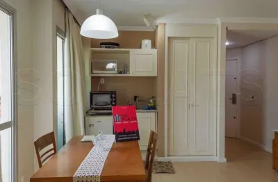Jd. paulista, flat de 02 dorms, andar alto, ótima localização