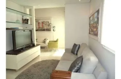 Apartamento totalmente mobiliado à venda no paraíso.