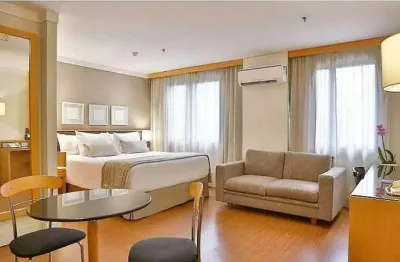 Flat nos jardins, fora do pool, andar alto, para morar ou investir