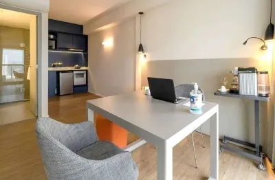 Flat com serviços e totalmente mobiliado à venda no brooklin.