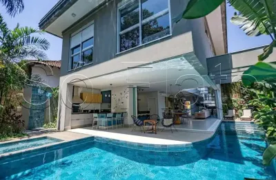 Casa alto padrão em riviera de são lourenço disponível para venda com 580m², 6 dormitórios e 4 vagas