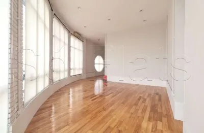 Gran loft itaim, apartamento alto padrão disponível para venda com 127m², 2 dormitórios e 3 vagas