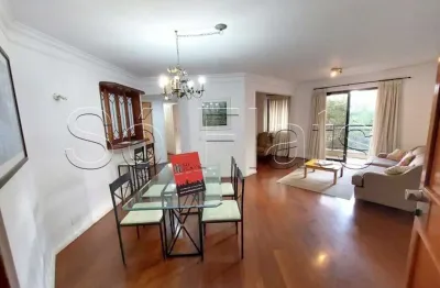 Flat em moema disponível para locação contendo 3 dorms e 2 vagas, excelente localização.