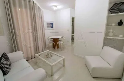 Flat para locação em moema, próximo a av. sto amaro, rápido acesso a vila olímpia e itaim.