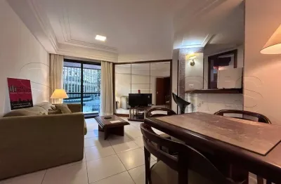 Flat para locação no golden tower na av. cidade jardim, próximo a av. faria lima e av nove de julho.