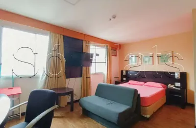 Flat disponível para locação imediata, prox a Av. Sto Amaro, faculdade FMU e Anhembi Morumbi.